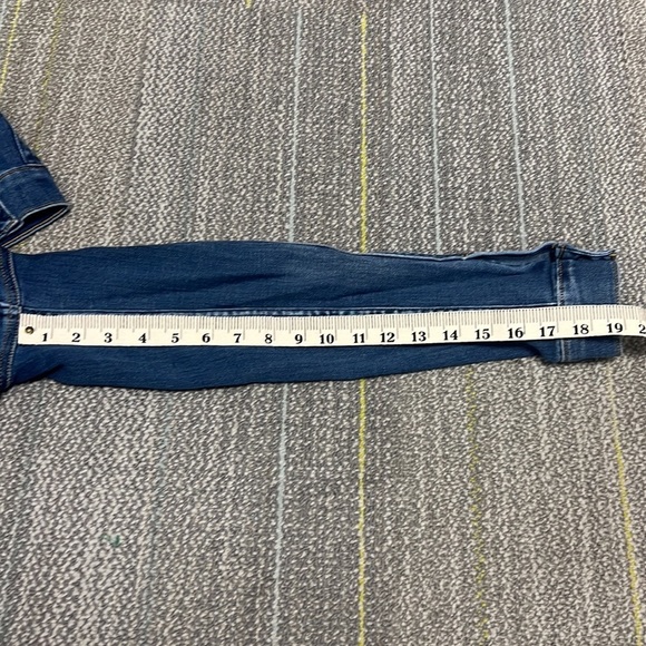 Levi's Denim Blue Trucker Classic 90’s Style Casual Jacket Sz.Med - Picture 8 of 9